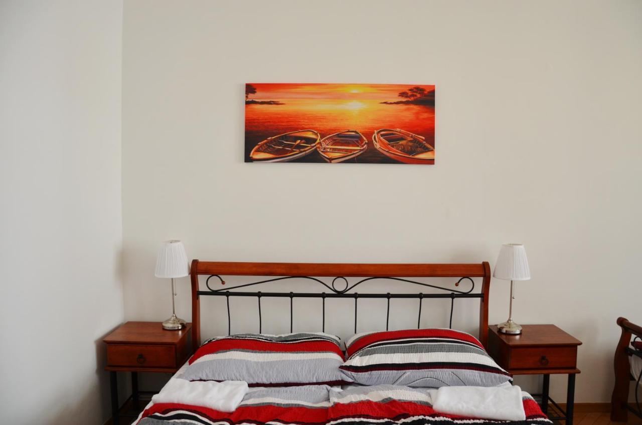 Apartment In The Heart Of Praga Exterior foto