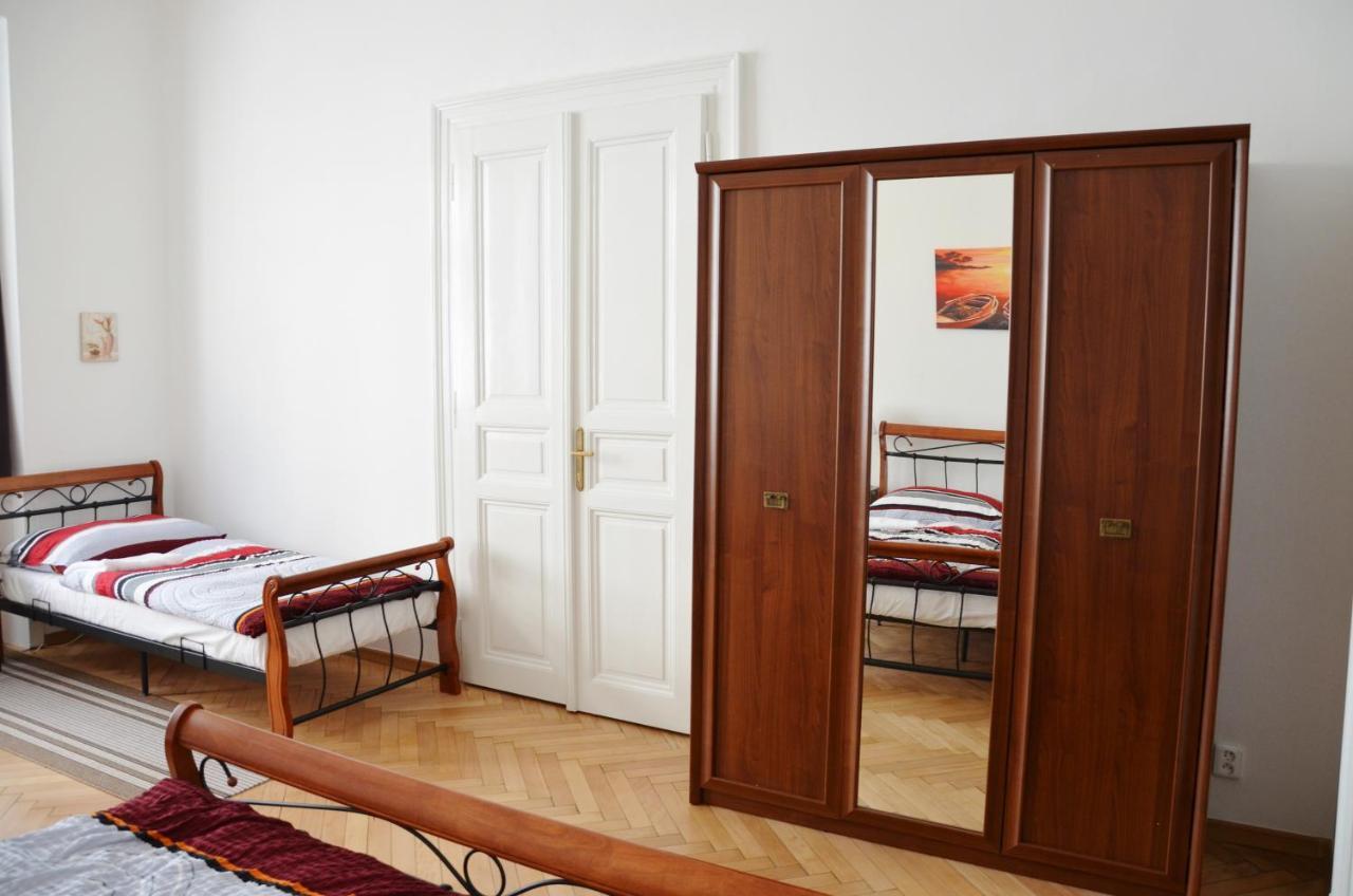 Apartment In The Heart Of Praga Exterior foto