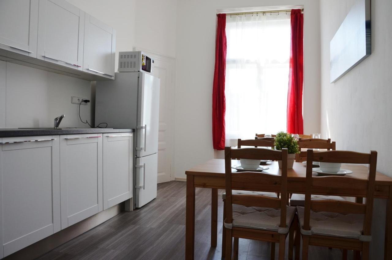 Apartment In The Heart Of Praga Exterior foto