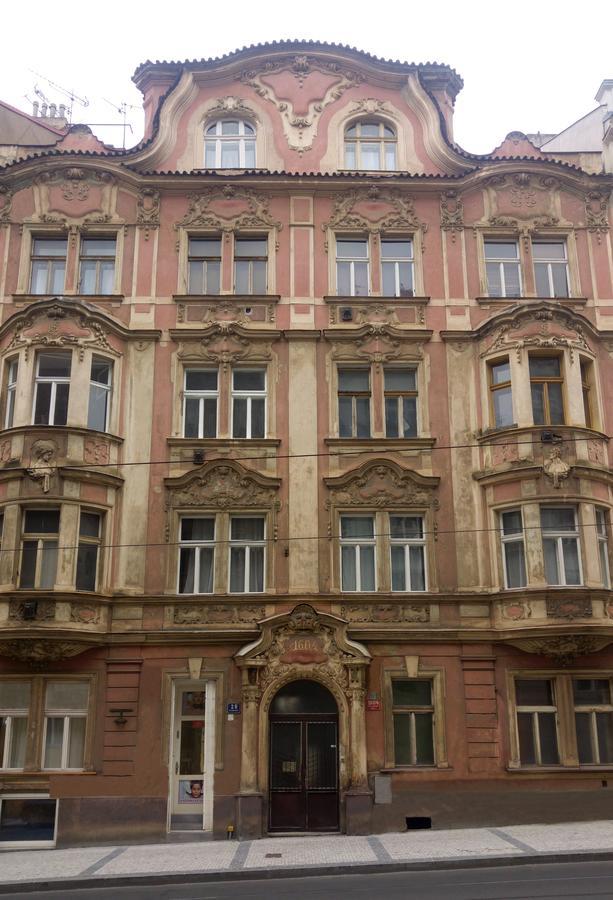 Apartment In The Heart Of Praga Exterior foto